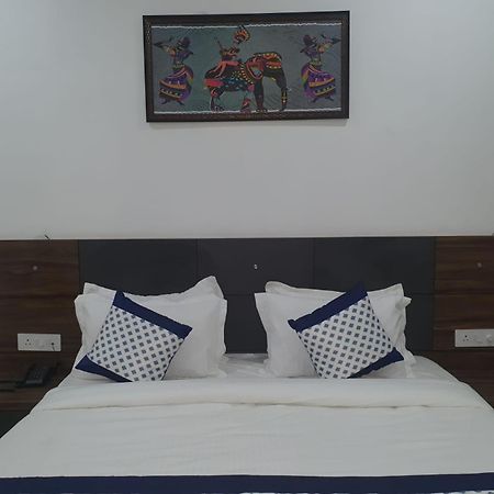 Kds Residency Hotel Greater Noida Kültér fotó