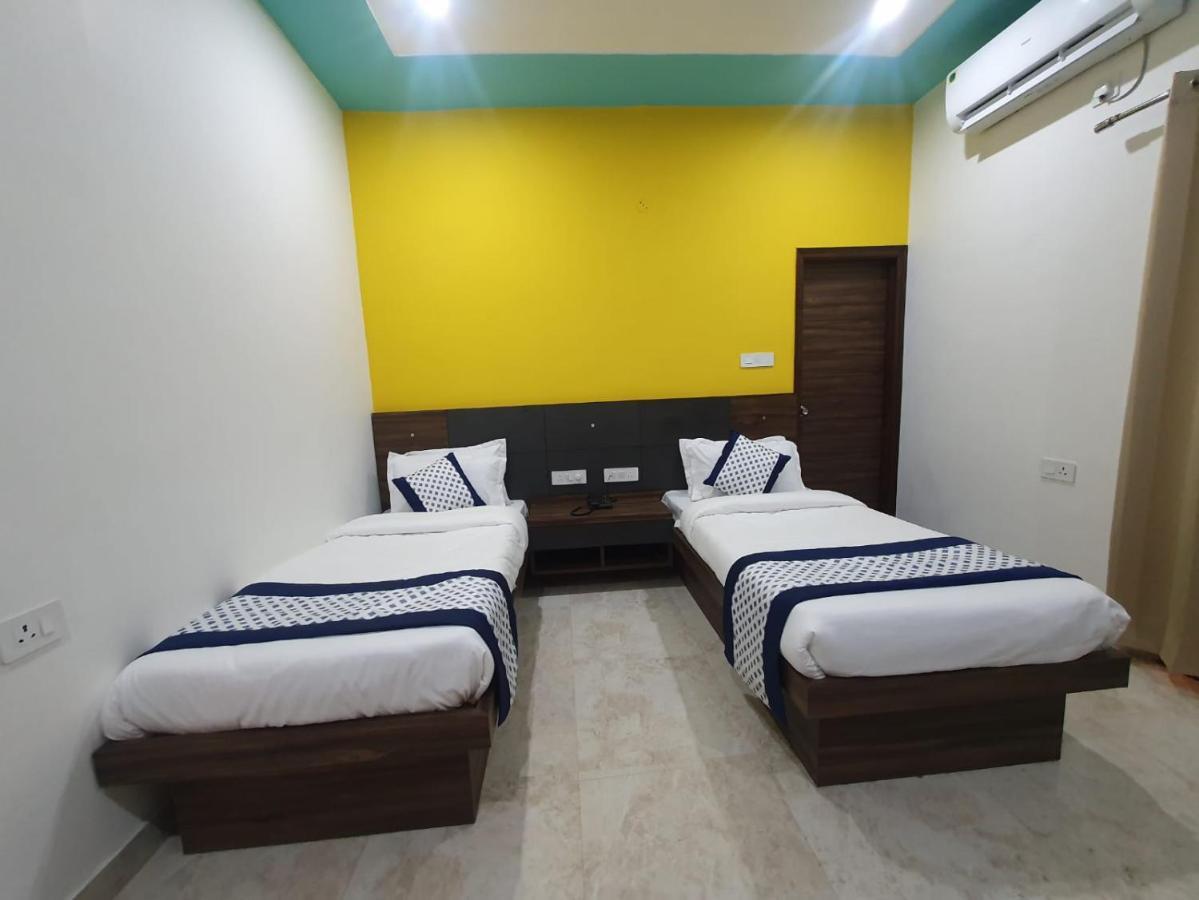 Kds Residency Hotel Greater Noida Kültér fotó