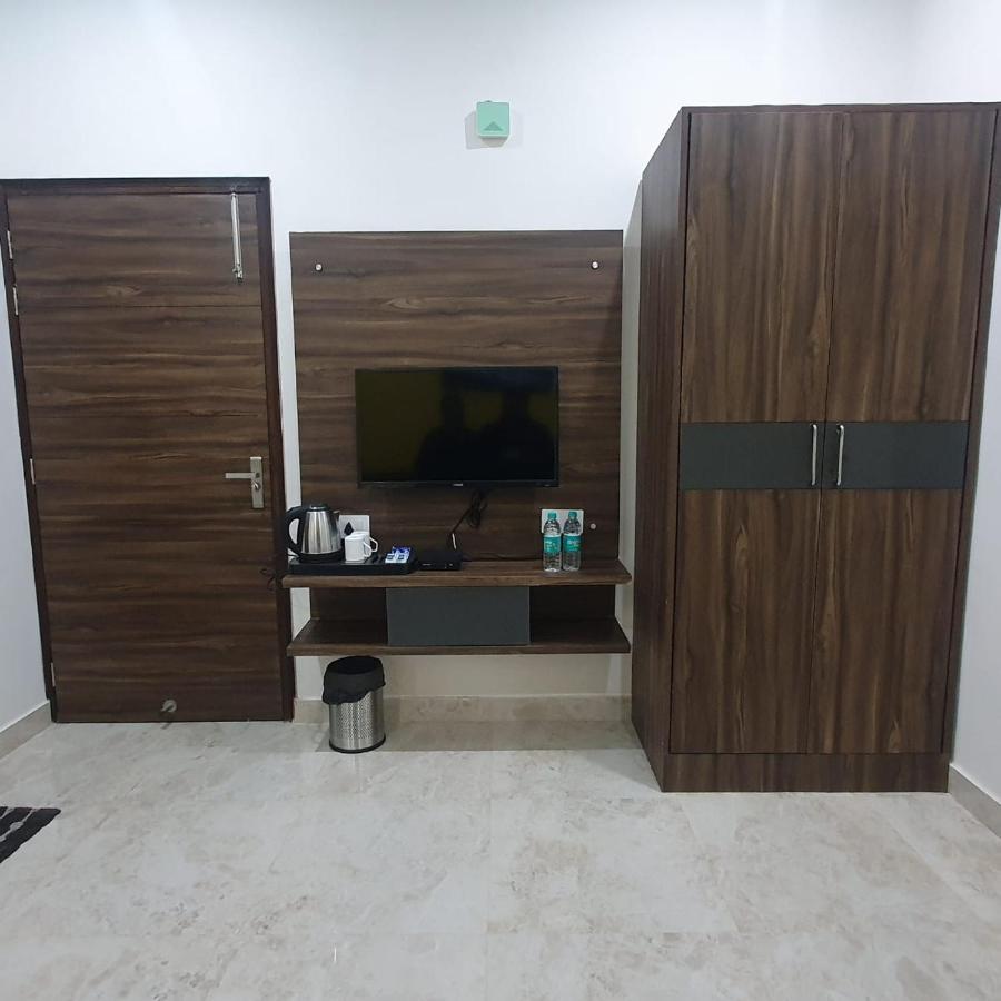 Kds Residency Hotel Greater Noida Kültér fotó